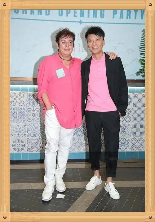 岁月是把杀猪刀!67岁谭咏麟同框50岁李克勤,网友:讲不出再见!