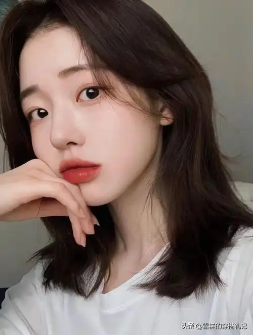 "锁骨发"才是今年最流行发型!40岁的你不剪一次不知道多显气质