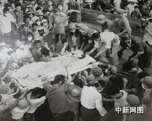 扒开记忆那层土唐山大地震珍贵老照片