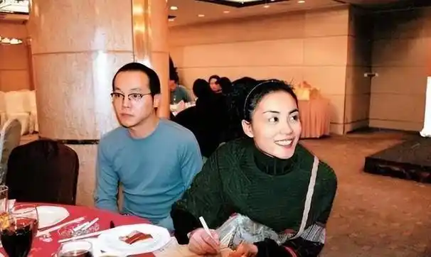 事实证明秀恩爱的谢霆锋王菲已经活成了他们想要的样子