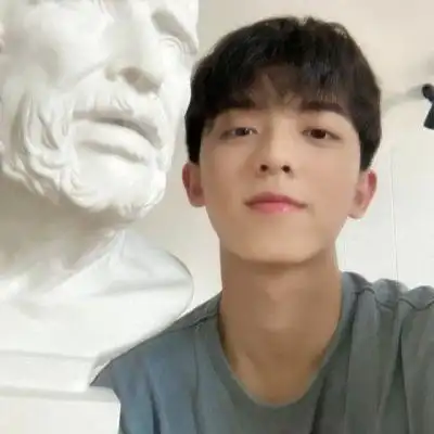 大气高清帅哥图片头像 好看的真实帅哥头像高级大气图片_男生头像