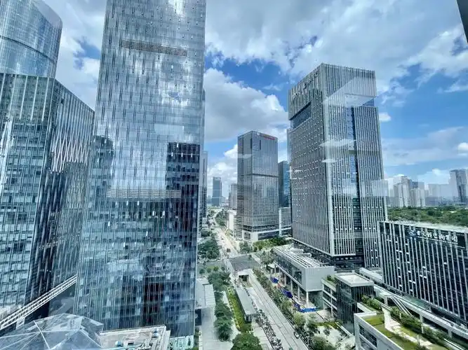 南宁良庆五象大道南宁绿地中心写字楼出租-南宁58同城