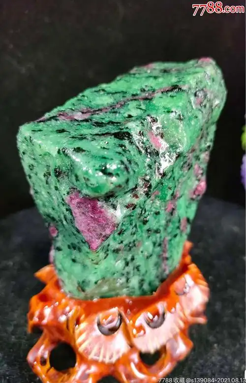 天然精品红绿宝石原石摆件带底座