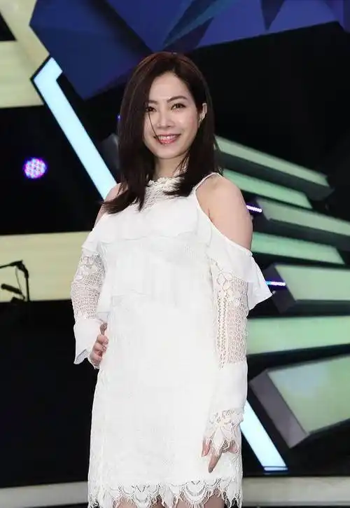 他们都期待徐怀钰能大红大紫,却没想到她的第一间房子倒塌了_消息