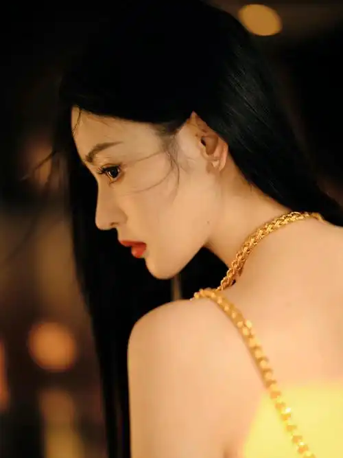 女明星张天爱时尚写真:气质女神,颜值担当