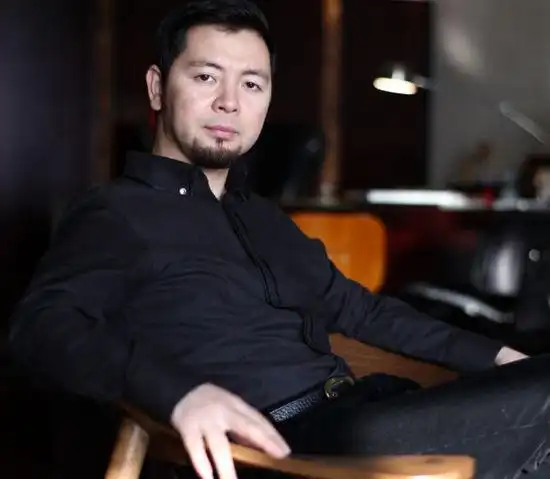 专访王俊懿:以当代艺术的眼光雕刻翡翠