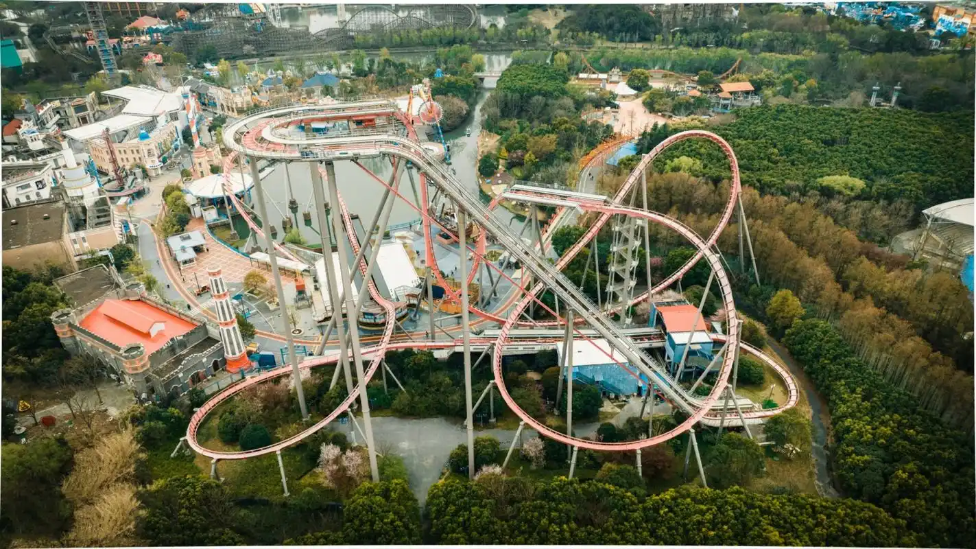 总要体验中国"最高"的过山车吧 97上海欢乐谷里藏着个中国最高的