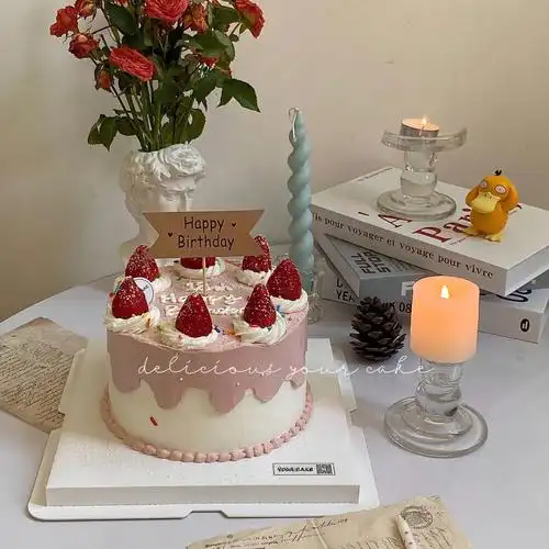 汕头蛋糕  #女生蛋糕  #ins风蛋糕  #草莓复古蛋糕  #生日蛋糕晒一晒