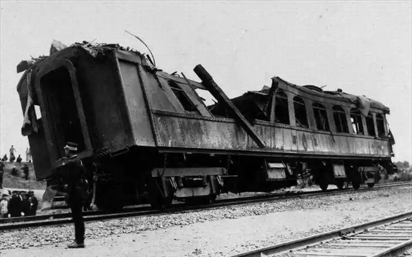 张作霖被炸死在皇姑屯,其实当时车上还有一位重要人物,他是谁?