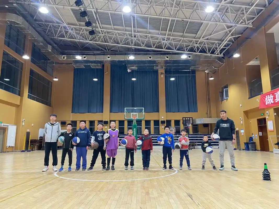 青少年篮球体能训练