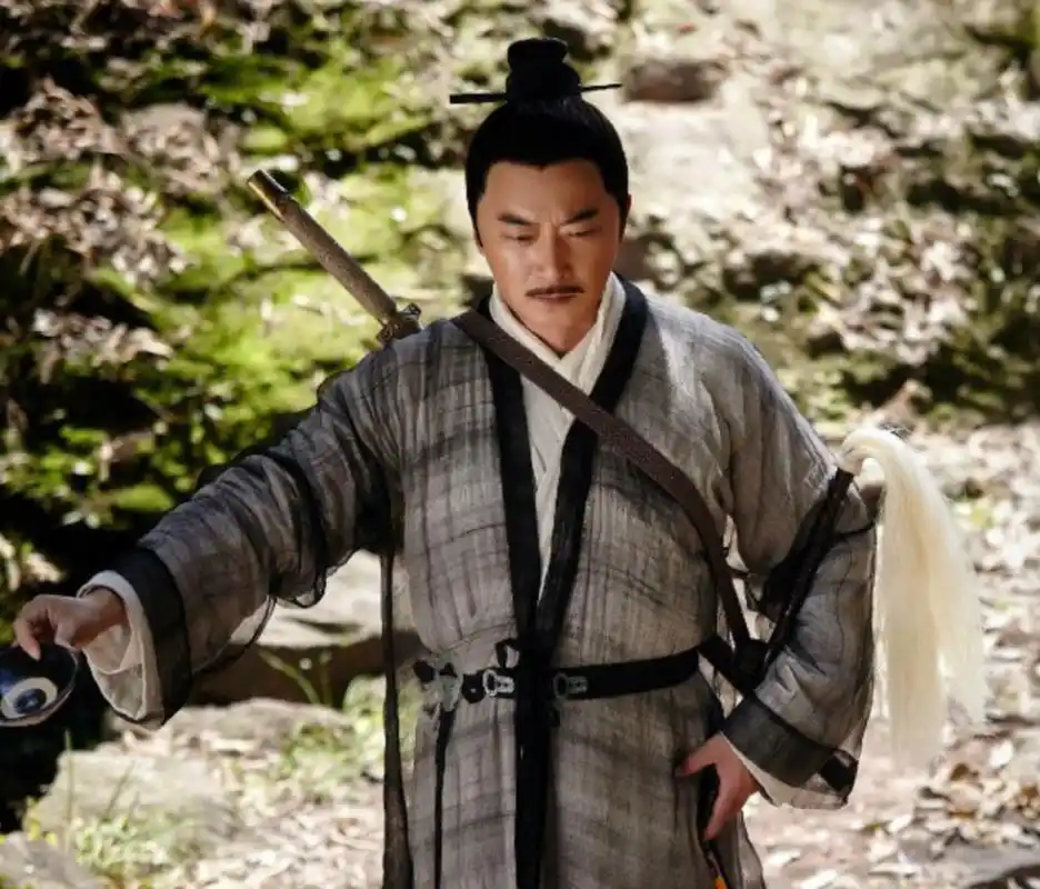 尹志平第一次出场就已暴露,一代宗师丘处机,毁于识人不明