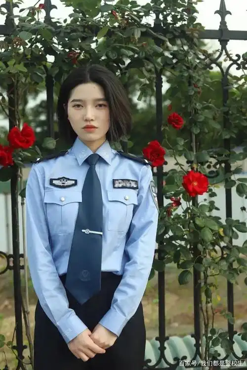 「警花&警草第二期」既能柔弱似水,也能披荆斩棘!