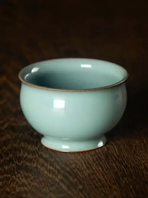 南宋官釉,紫口铁足