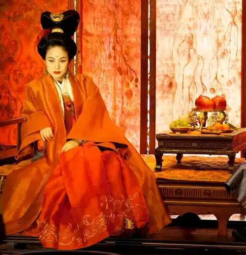 2015年电影《刺客聂隐娘》田元氏(周韵 饰)剧照周韵,很酷.