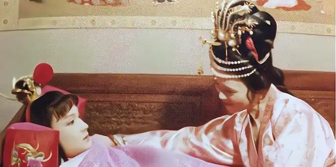 在红楼梦里秦可卿的葬礼为何如此隆重秦可卿的真实身份是谁