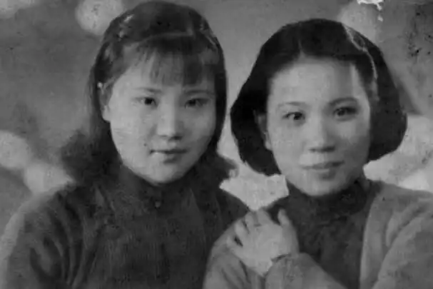 1948年,女共党被捕后请狱友吃西餐喝红酒:我家几千亩地,敞开吃