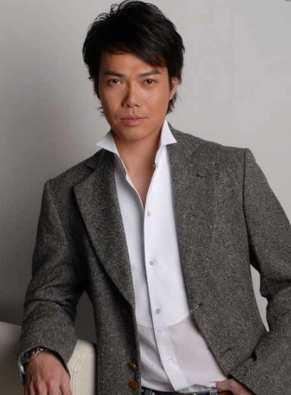 谢天华的帅照,你喜欢哪一张呢?