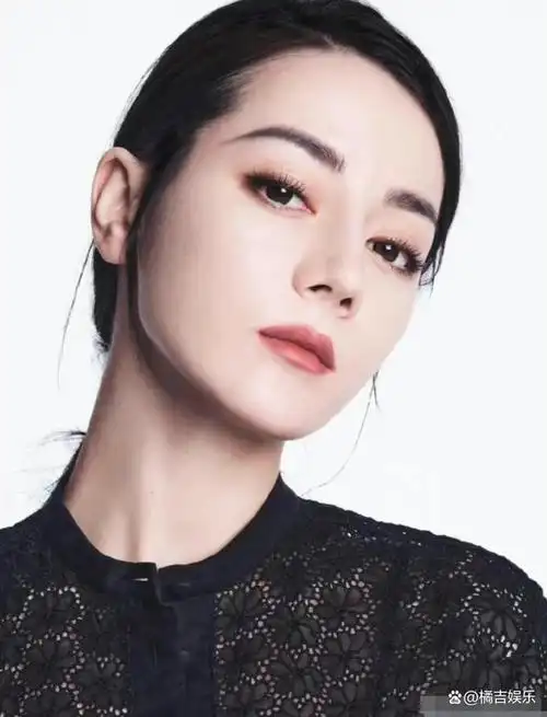 迪丽热巴最新鲜的怼脸大片曝光