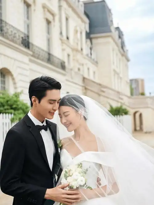 成都婚纱照 法式婚纱照92@北遇映画在成都."我写了三行字!