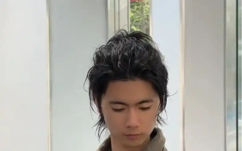 喜欢7815留长发的男生96推荐半扎武士头7399