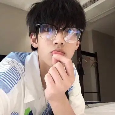 13岁男帅气阳光照片