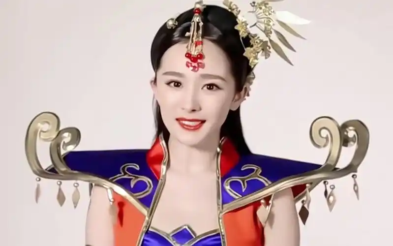 杨幂早期的游戏代言造型都好绝,当年的"雪见"也深入人心!