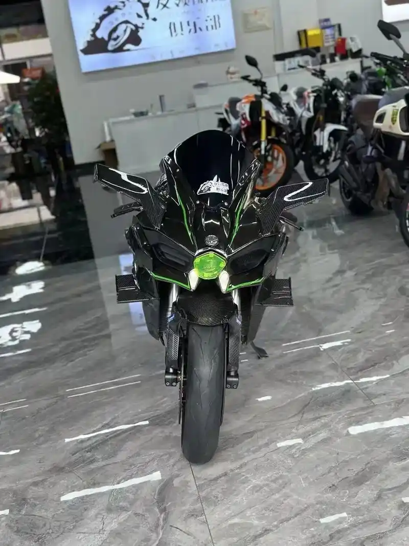 16年川崎h2(大贸),全车碳纤维,前后全新大闪电 - 抖音