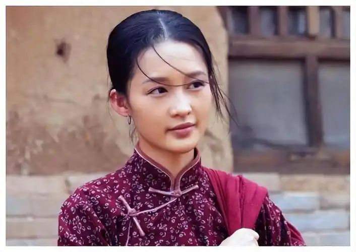 白鹿原中几个值得深思的小情节,重要情节李沁饰演的小娥泡枣