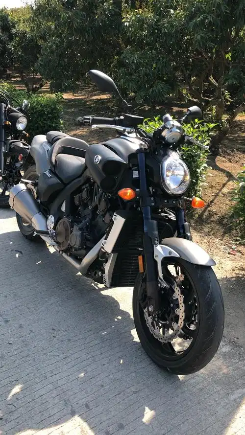 雅马哈大魔鬼vmax