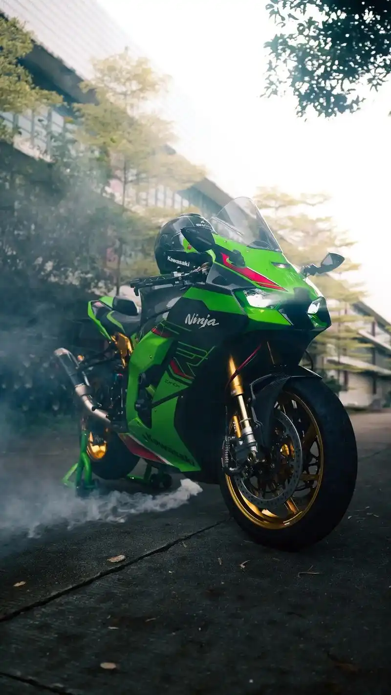 还有比这台改得更多的zx10r吗?#川崎 #机车摄影 #zx - 抖音