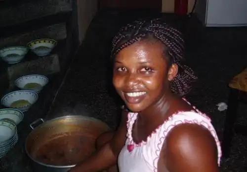 中国女人远嫁非洲老黑,被当地的习俗挑战着心理极限