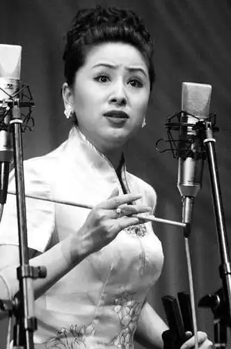 欢声笑语庆新春城市建设者观后备感亲切图