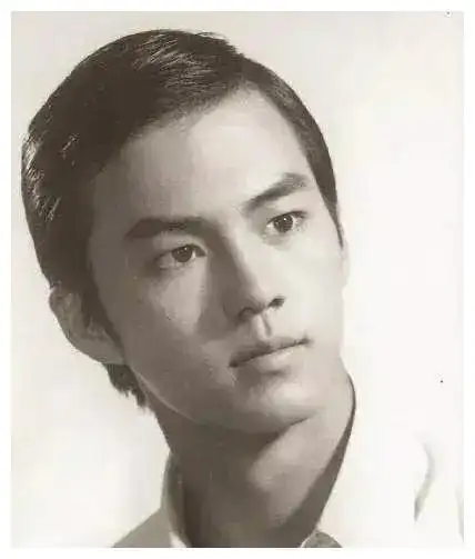 五十年前的狄龙帅到发光,如果现在出道,会成为顶流吗?