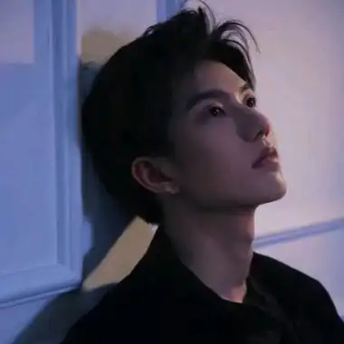 冷酷高冷帅哥图片头像(13张),男生头像_刻爱头像网