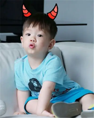 图恩哼大王的名字为杜宇麒其三个干爹都是谁