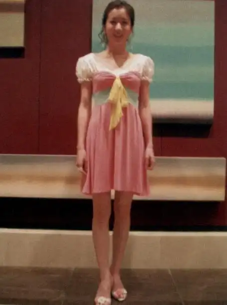 p>崔贞媛(         ),1981年4月30日出生在韩国,韩国女演员, a