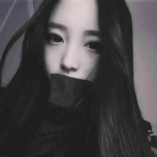 寂寞的人 只有回忆的男人伤感卡通男生头像 伤心忧郁的样子失落伤心