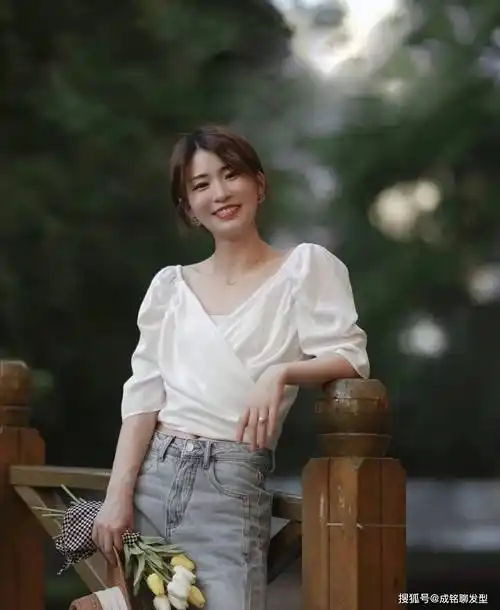 原创那些一看就很有气质的女人都爱这么打扮优雅时髦又有品味