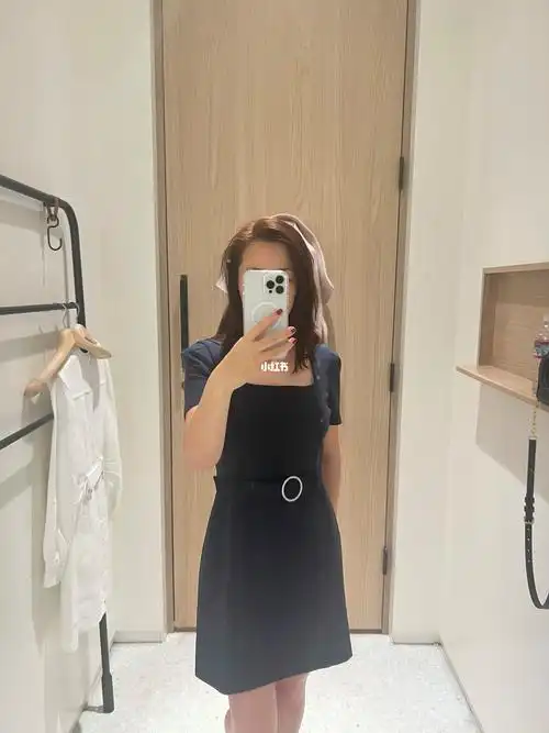 172cm130斤clubmonaco试衣间