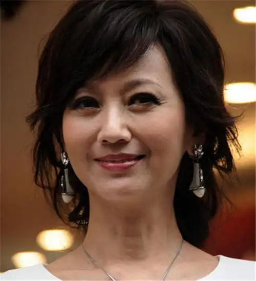 赵雅芝近照苍老素颜照(赵雅芝近照素颜近照)(3)