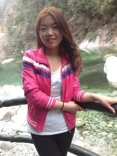 25岁未婚女征婚照片(id:66257236)_安徽六安征婚交友_珍爱网