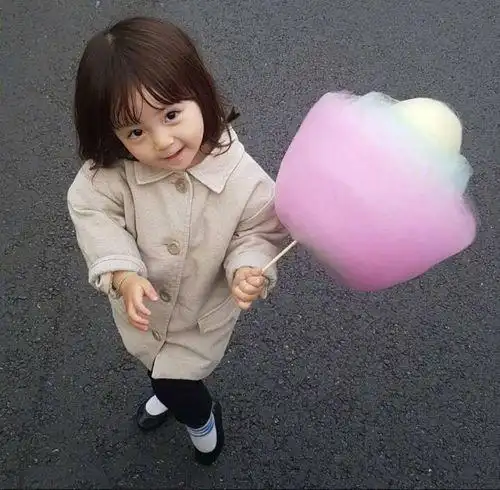 求高清真人萌娃情侣头像一左一右 必须要高清的