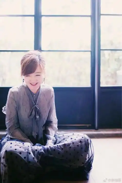 对于胡歌和薛佳凝的这段感情,相信很多人都知道,当初的胡歌车祸