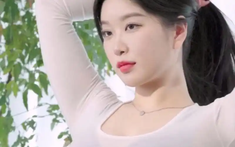 圆脸姐姐yura的约会穿搭