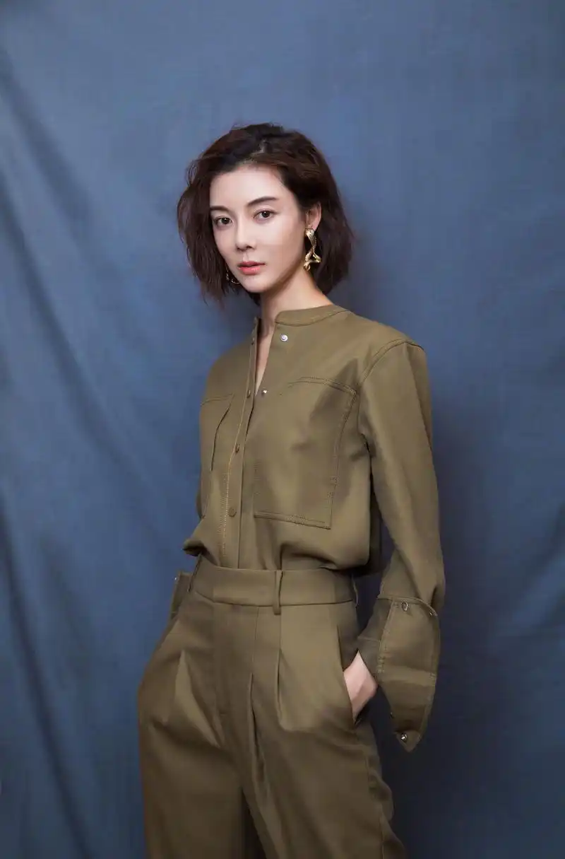 车晓写真美图:花容月貌,气质出众