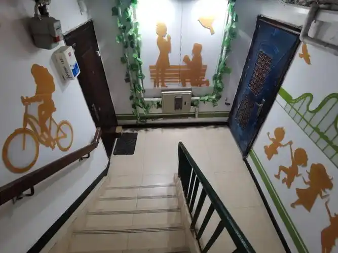 华苑小区的"美丽楼道"全新亮相!