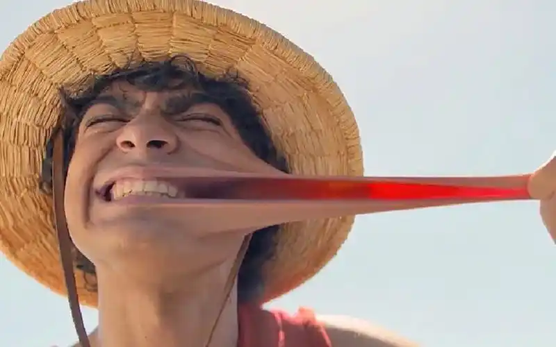 来看看真人版海贼王,路飞的高光时刻! #海贼王真人版