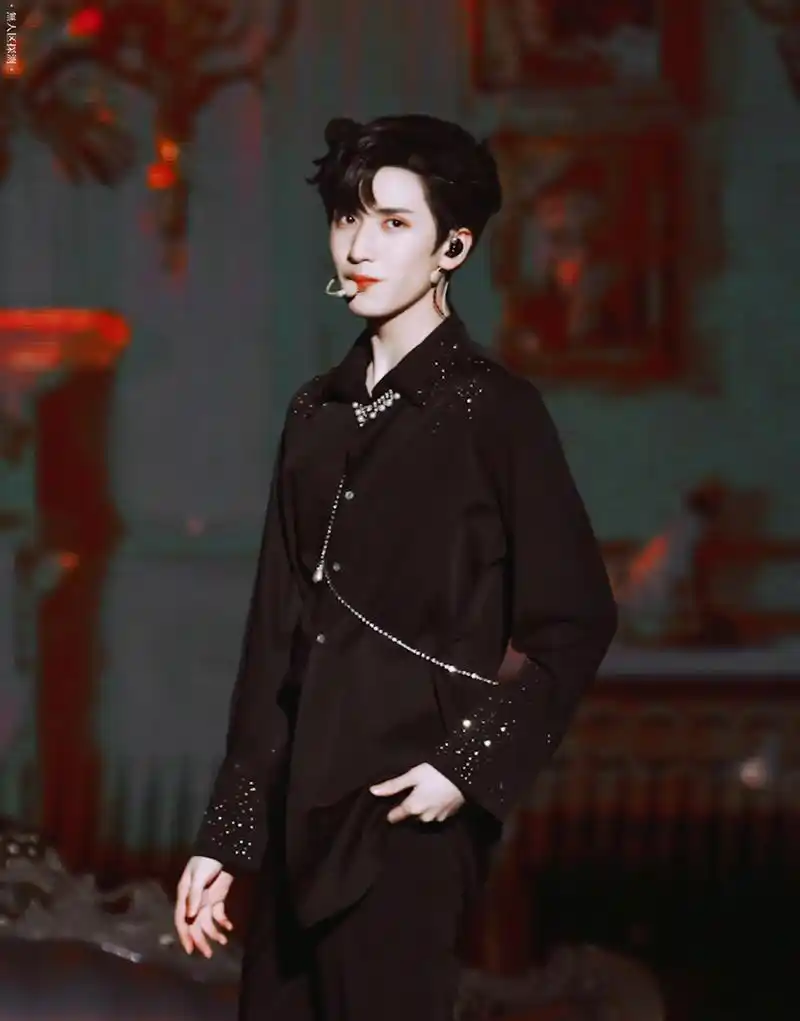 绝美九图 相册里选出来真的能让我自己一眼惊艳的图片 喜欢tnt不算久