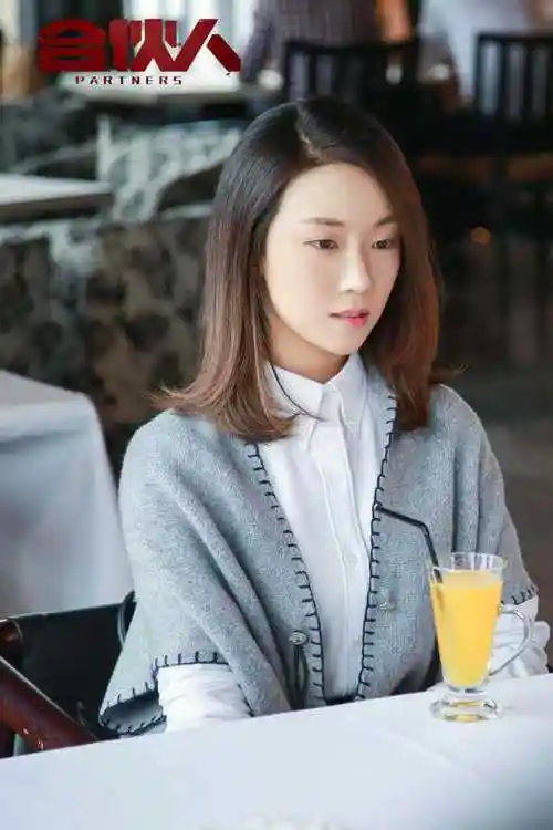 语桐 / 杨新鸣 / 张哲玮 / 林家川 / 白金泊 / 张志忠 / 郑晓婉