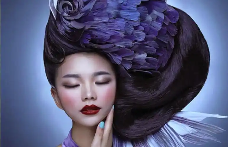 超炫发型时尚秀即将开始. 来自封面直播 - 微博